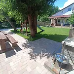 Csikos Vendeghaz
