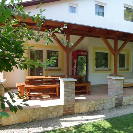 Casa de Férias Csikós Zamárdi